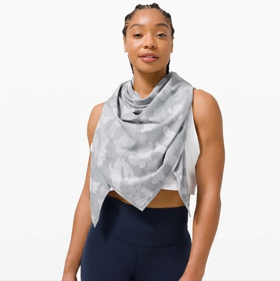 Lululemon All You Need Scarf Heritage Speckle Camo Jacquard Rhino Grey Starlight - Picture 1 of 5